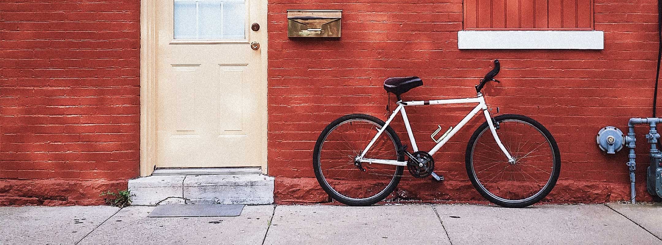 FOR LEGENDS STORE BY CADUFF | PRODUCTS. CULTURE. LIFESTYLE. HIGH END ESSENTIALS. URBAN MOBILITY JACKETS.