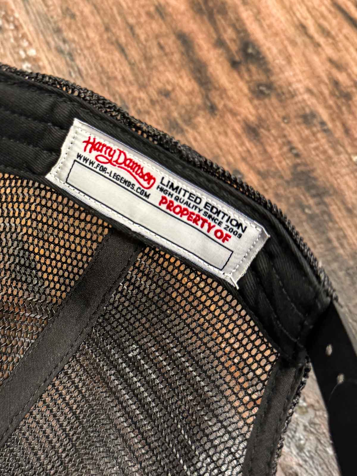 Schwarze Trucker Cap mit Limited Edition Label, For Legends x Harry Damson, exklusiv