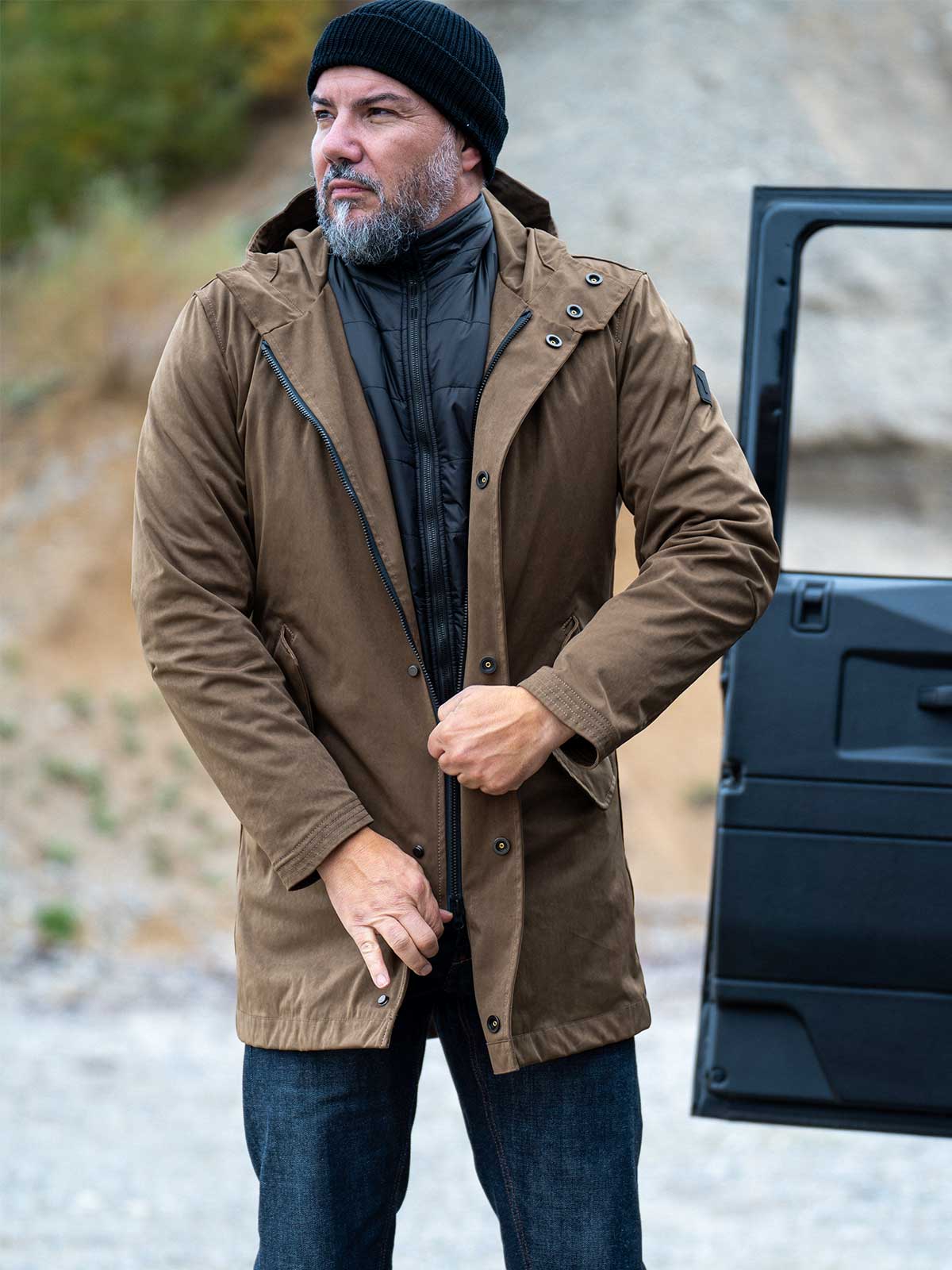 CADUFF Japanese Double-Knit 2-in-1 Winter Parka — Beech, 2-in-1 system shown with YKK Metalux two-way zipper opening; removable ECO DOWN liner visible.